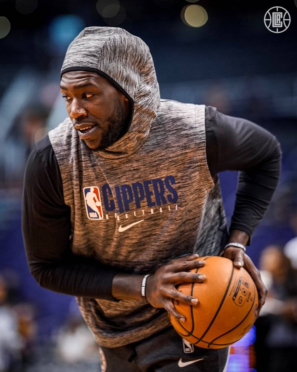 莫兰德：重回辽宁像回家，新赛季球队依然要保持冠军心态（莫兰德：回归辽宁如归故里，新赛季仍要延续冠军心态）