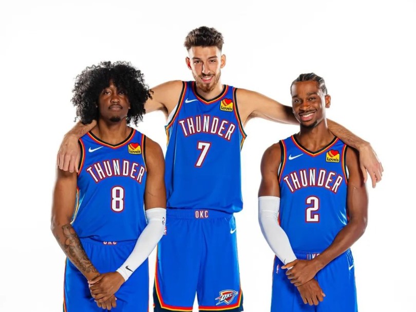 会员大会上施洛特贝克没和凯尔握手，记者：相关人员说没矛盾（会员大会上施洛特贝克未与凯尔握手，记者称相关人士表示双方无矛盾）