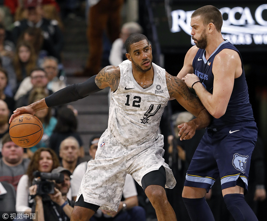 斯基拉：英超俱乐部想签圣地亚哥-卡斯特罗，但博洛尼亚不想卖（斯基拉：多家英超队有意圣地亚哥-卡斯特罗，博洛尼亚无意放人）