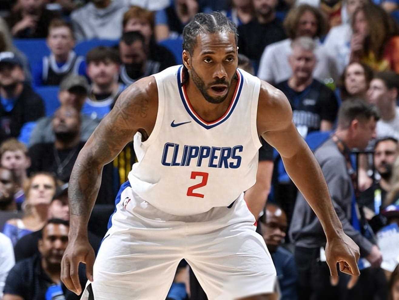 迪乌夫：齐沃经常和我交流帮我提高，高兴自己的机会越来越多（迪乌夫：齐沃常与我沟通助我提升，我很开心自己的机会越来越多）