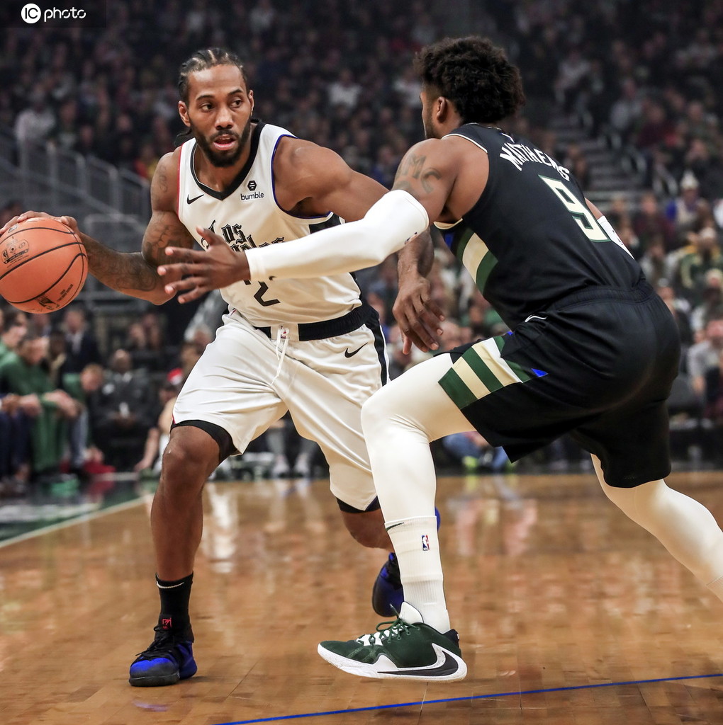 都体：阿切尔比、德弗赖和达米安将在赛季末合同到期后离队（都体：阿切尔比、德弗赖、达米安合同季末到期，届时将离队）